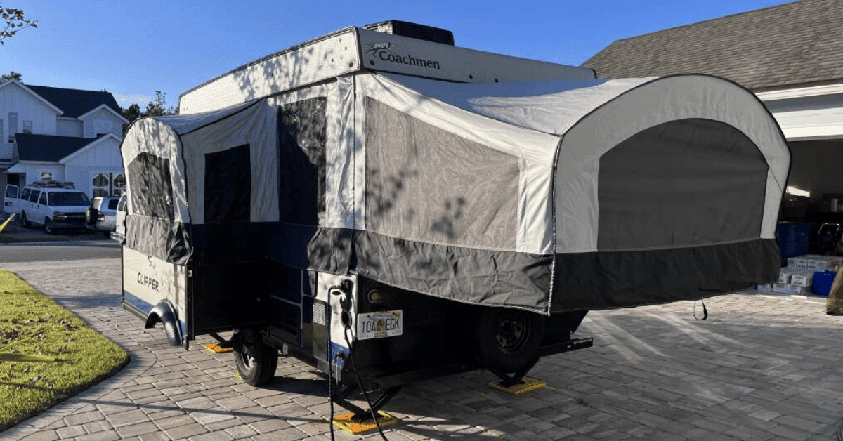 Pop-Up Camper